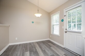 1585 Ridgemont Dr in La Vergne, TN - Building Photo - Building Photo