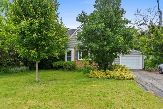 559 Edson Ave