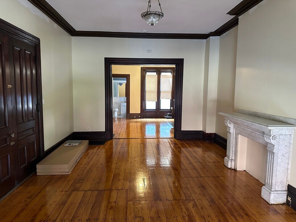 33 Moreland St, Unit #1 in Boston, MA - Building Photo