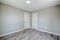 3274 Reeves St photo'