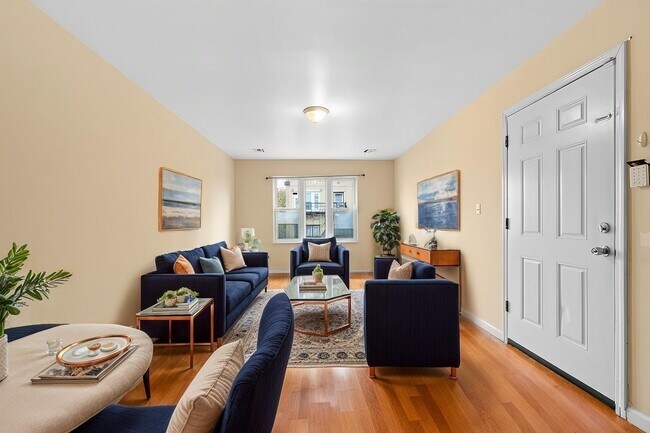 73 Woodlawn Ave in Jersey City, NJ - Building Photo - Building Photo