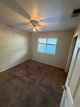 1039 Kala Loop in Mc Farland, CA - Building Photo - Building Photo