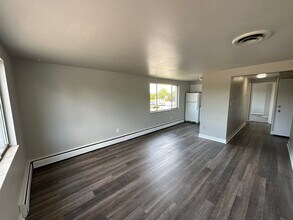 6911 W 24th Ave in Edgewater, CO - Building Photo - Building Photo