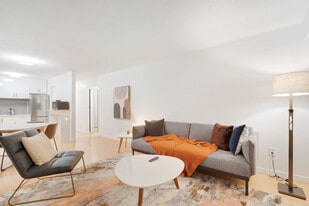 1855 W 2nd Ave in Vancouver, BC - Building Photo