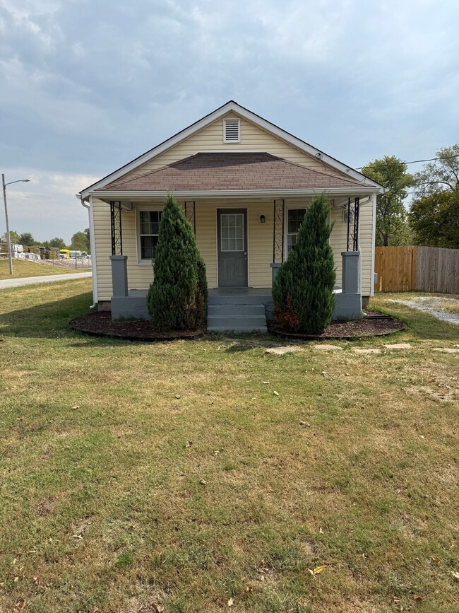 1972 N Colgate Ave