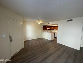 2040 S Longmore in Mesa, AZ - Building Photo - Building Photo