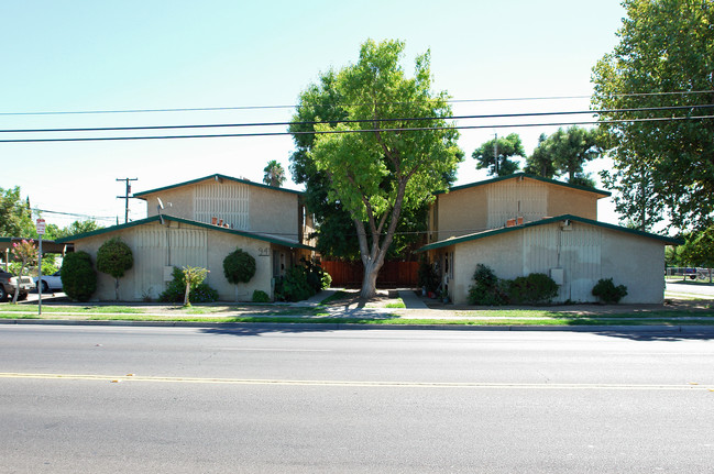 941 S Maple Ave in Fresno, CA - Building Photo - Building Photo