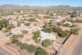 37005 N 7th St in Phoenix, AZ - Building Photo - Building Photo