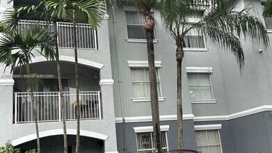 155 SW 96th Terrace in Pembroke Pines, FL - Building Photo - Building Photo