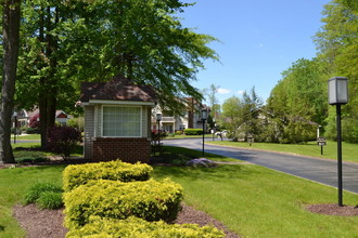 Southcreek Apartments in Boardman, OH - Foto de edificio - Building Photo