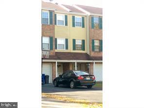 211 Willow Turn in Mount Laurel, NJ - Building Photo