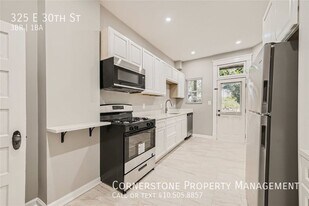 325 E 30th St in Baltimore, MD - Building Photo