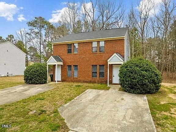 property at 2807 Ferret Ct
