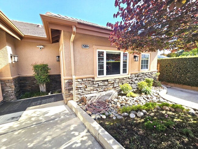 25084 Barton Rd in Loma Linda, CA - Building Photo - Building Photo