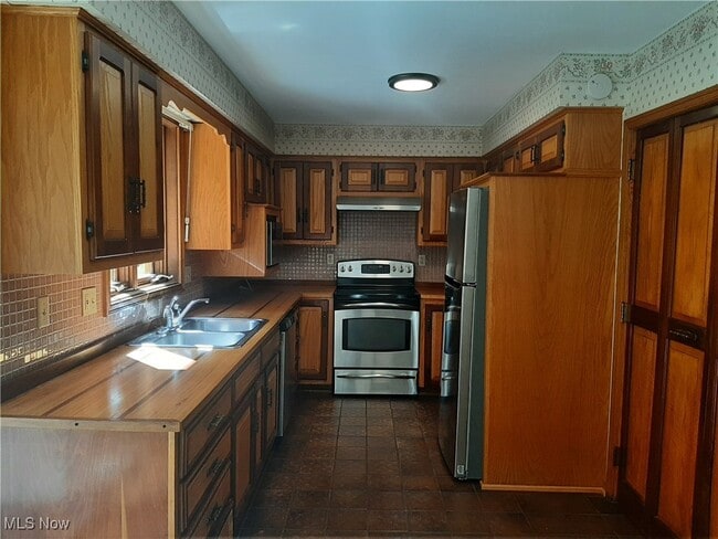 property at 10613 Sherman Rd