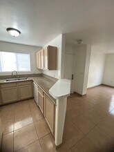 4404 W Lake Mead Blvd in Las Vegas, NV - Building Photo - Building Photo