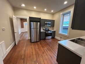 326 S 10th St in Quincy, IL - Building Photo - Building Photo