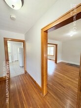 1890 Oneida Ct in Windsor, ON - Building Photo - Building Photo