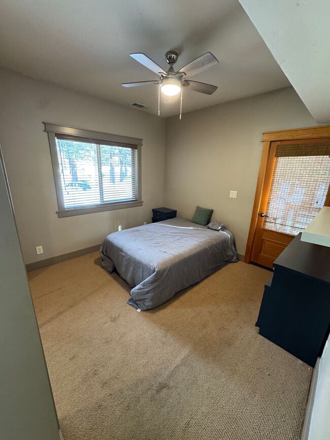 493 Joaquin Rd in Mammoth Lakes, CA - Building Photo - Building Photo