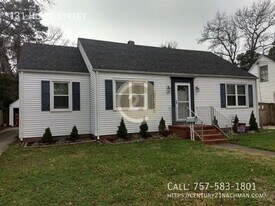 131 Howe St in Norfolk, VA - Building Photo