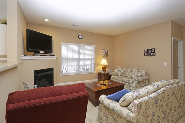 Foxmoor Condominiums in Cranberry Township, PA - Foto de edificio - Interior Photo