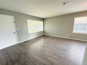 1255 Montana St in Wenatchee, WA - Building Photo - Building Photo