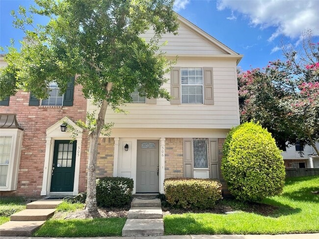 property at 2808 Grants Lake Blvd