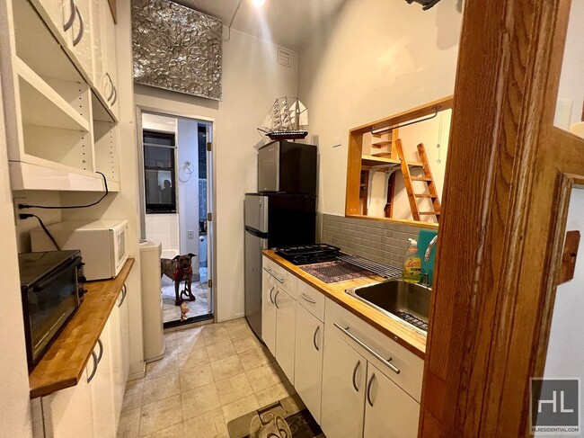 749 West End Ave, Unit 1E in New York, NY - Building Photo - Building Photo