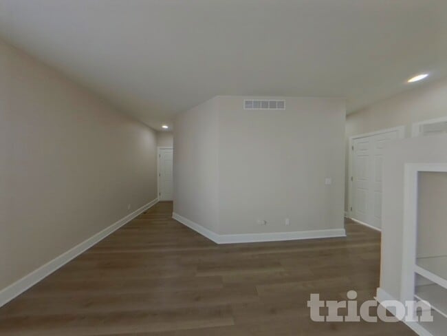 2290 St Claire Dr in Colorado Springs, CO - Foto de edificio - Building Photo