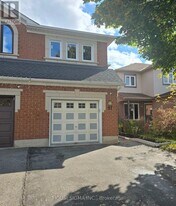 97 Stonecairn Dr in Cambridge, ON - Building Photo