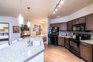 909 Flats in Nashville, TN - Building Photo