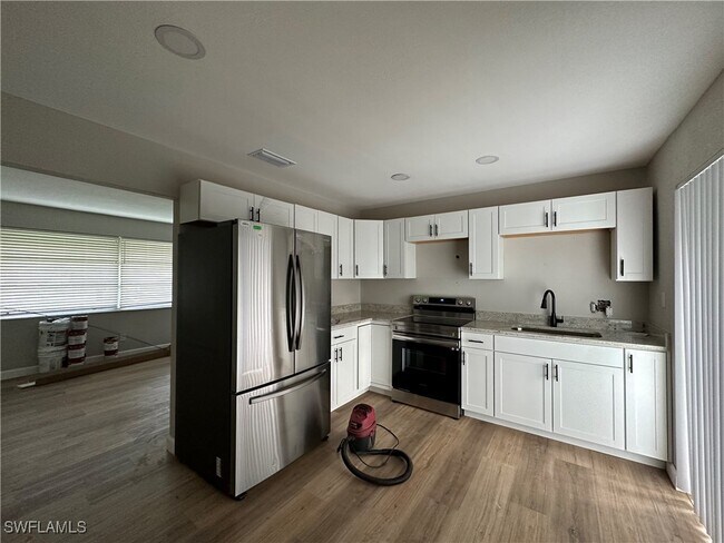 property at 2250-2252 Violet Dr