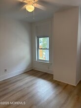 68 Maple Ave in Red Bank, NJ - Building Photo - Building Photo