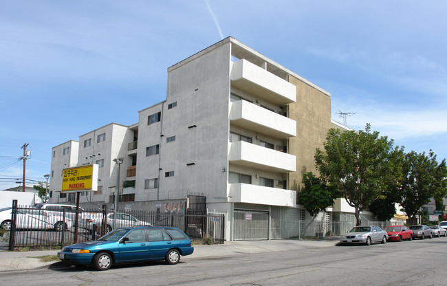 840 S Ardmore Ave in Los Angeles, CA - Building Photo - Building Photo