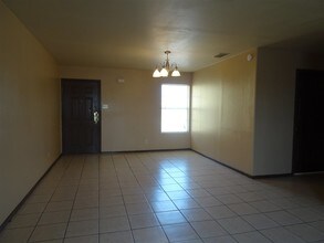 3108 Potomac Loop-Unit -#3 in Laredo, TX - Building Photo - Building Photo