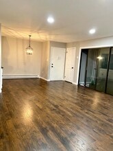 128 Amberly Dr, Unit G in Englishtown, NJ - Building Photo - Building Photo