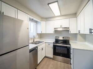 3035 17th Ave in Longmont, CO - Building Photo - Building Photo