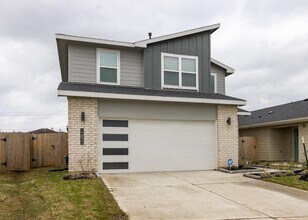 12832 Barnsbury Ln in Houston, TX - Building Photo - Building Photo