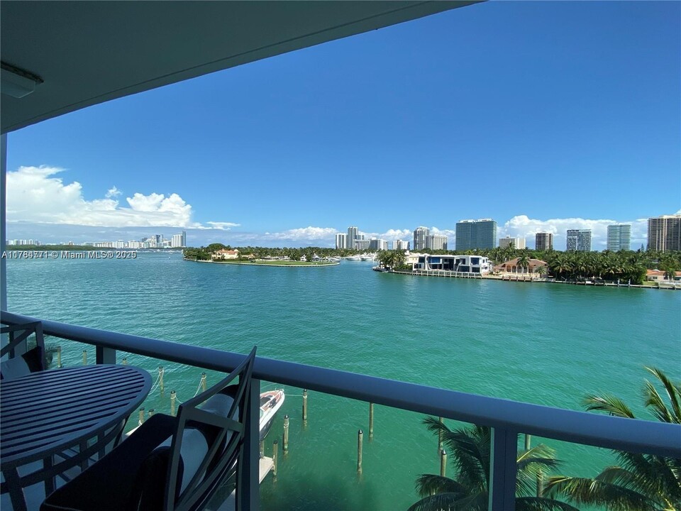 10201 E Bay Harbor Dr, Unit 406 in Bay Harbor Islands, FL - Building Photo