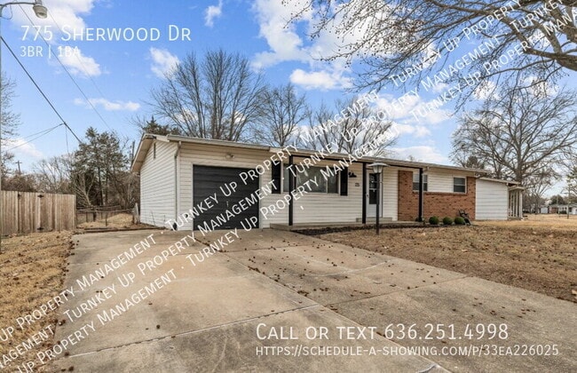 775 Sherwood Dr in Florissant, MO - Building Photo - Building Photo