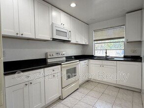 7573 Abonado Rd in Tampa, FL - Building Photo - Building Photo