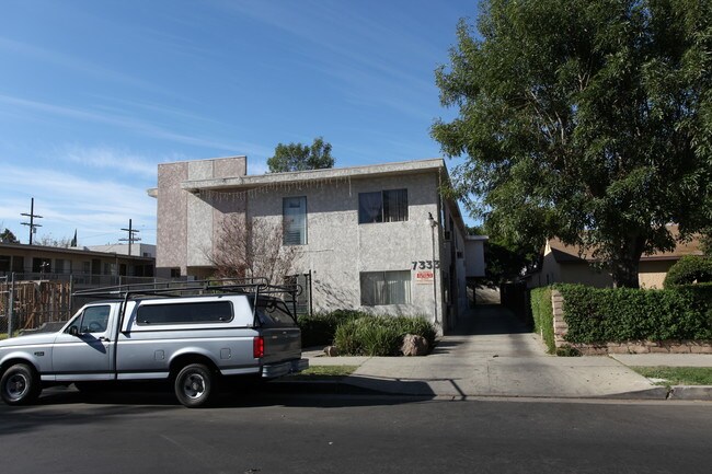 7333 Milwood Ave in Canoga Park, CA - Building Photo - Building Photo