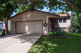 3401 9th Ave NW in Rochester, MN - Building Photo