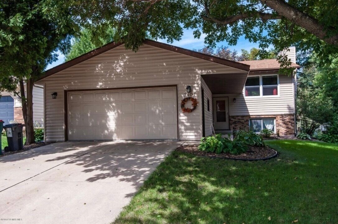 3401 9th Ave NW in Rochester, MN - Building Photo