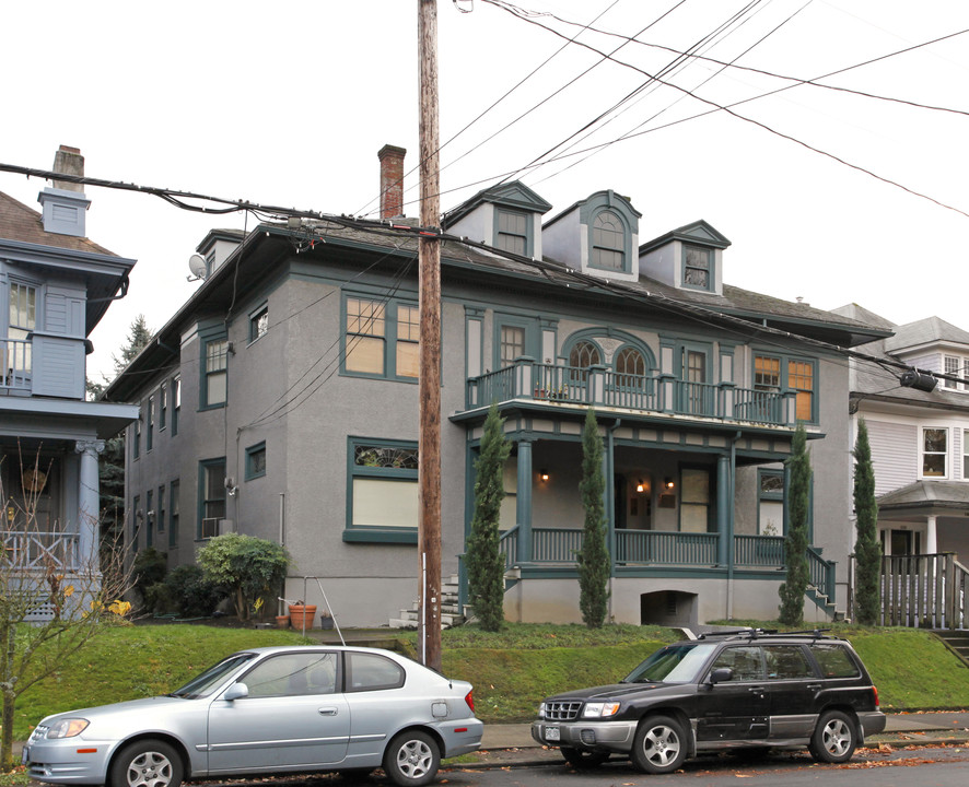 Eugenia Apartments in Portland, OR - Foto de edificio