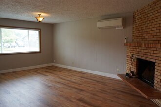 5809 NE 91st Ave in Vancouver, WA - Building Photo - Building Photo
