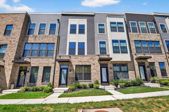 property at 1908 Four Roses St