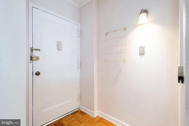 property at 3825 Davis Pl NW