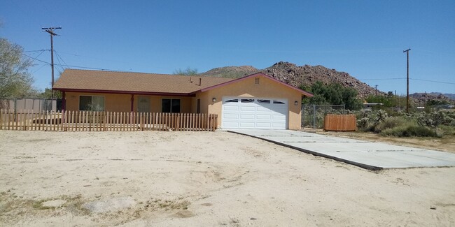 61929 Valley View Cir in Joshua Tree, CA - Building Photo - Building Photo