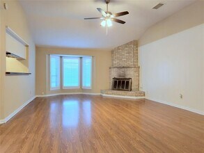 13215 Frank Ln in Stafford, TX - Building Photo - Building Photo